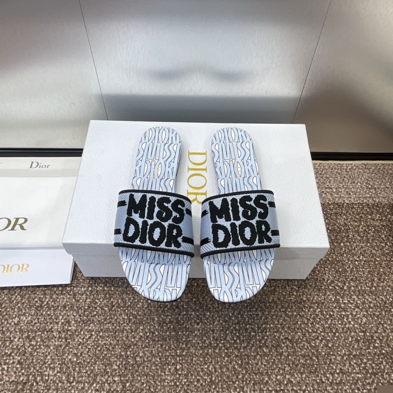 ch**an D*or slippers